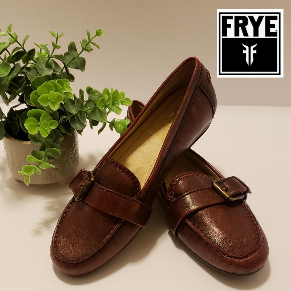 FRYE LEATHER LOAFERS IN RUST COLOR, SIZE 7